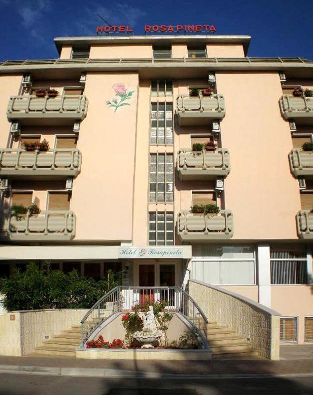 Hotel Rosapineta - Adults Only Lignano Sabbiadoro Exterior foto