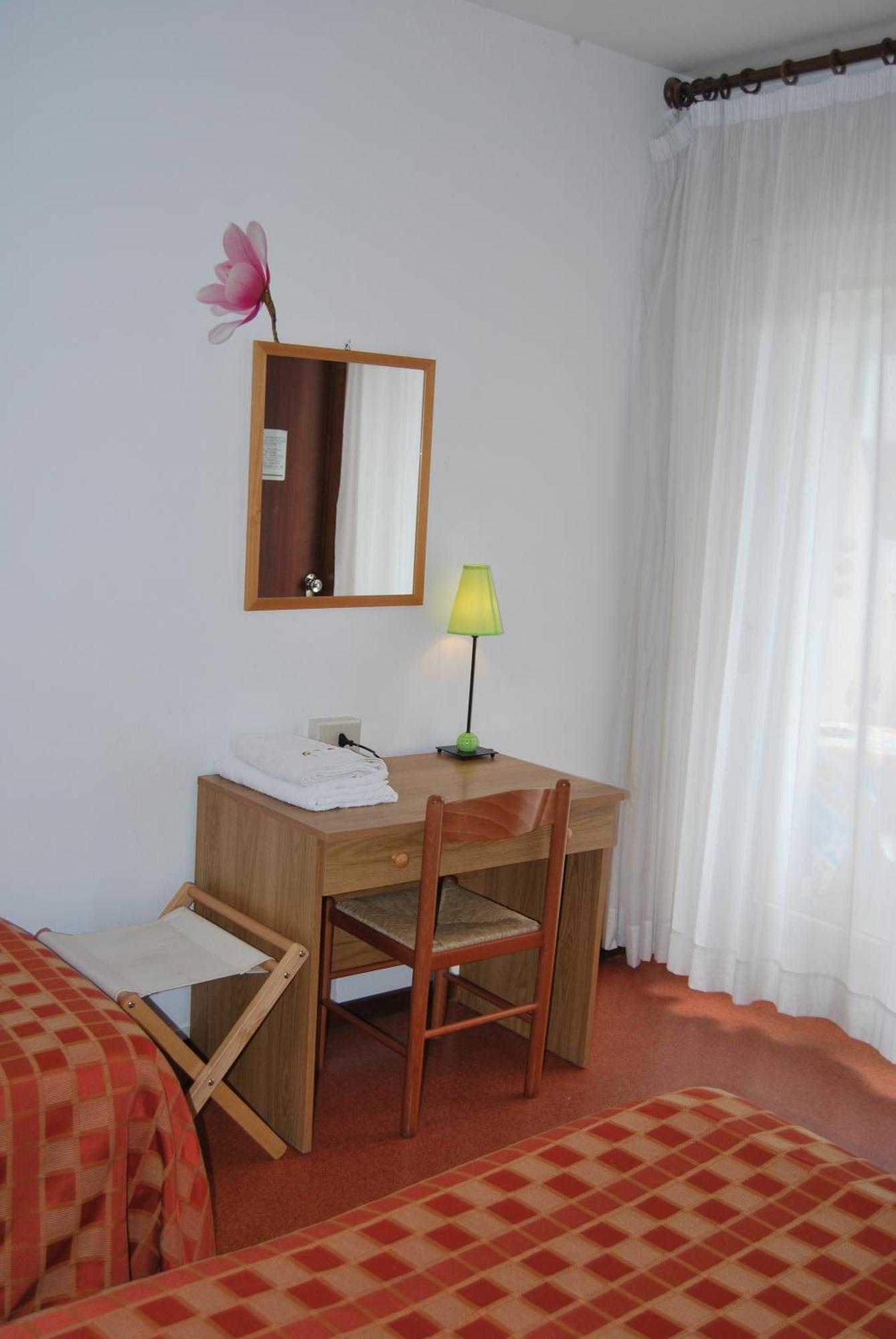 Hotel Rosapineta - Adults Only Lignano Sabbiadoro Exterior foto